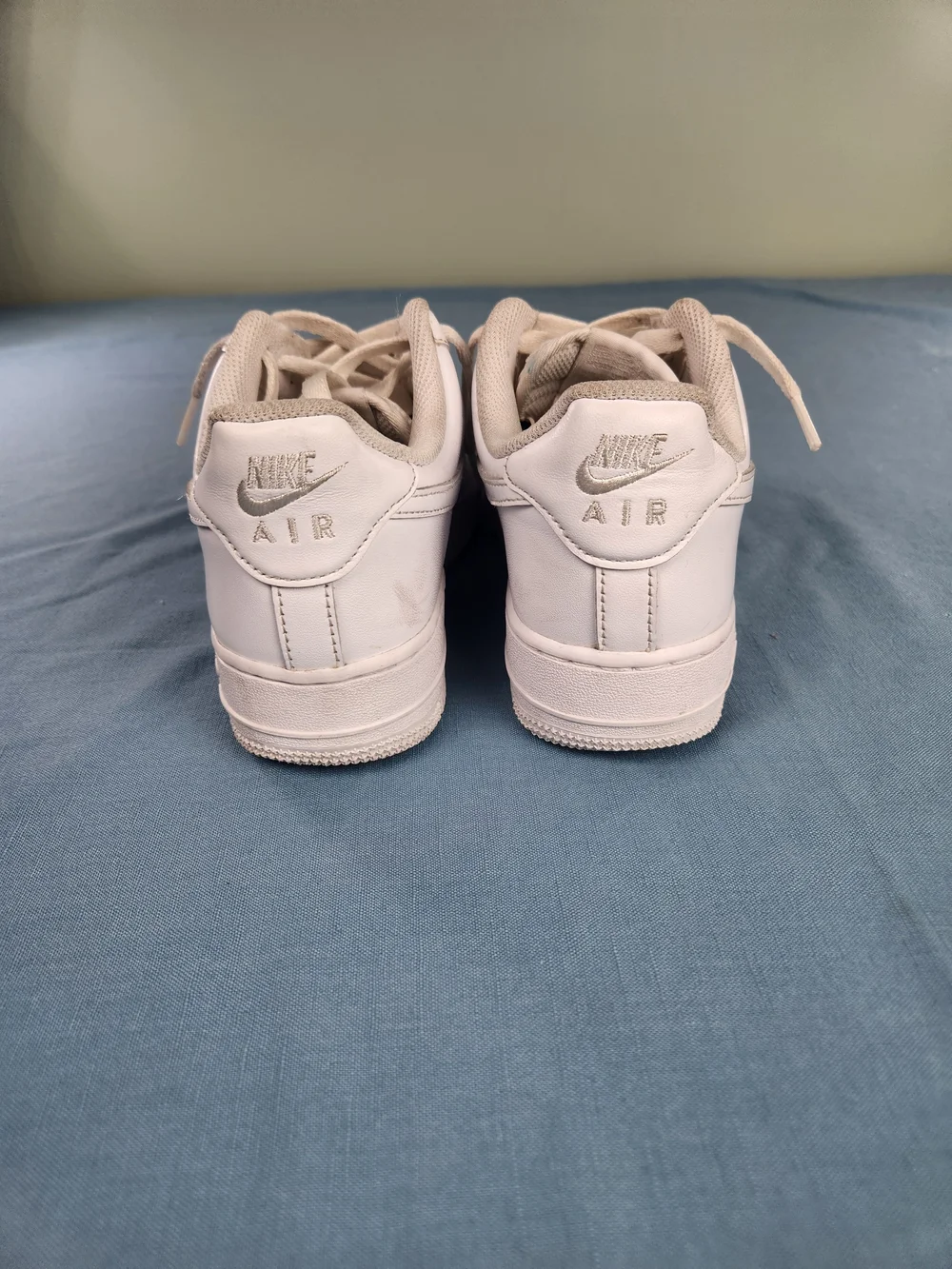 Nike Air Force 1 Low Top White Leather Lace-Up Sneakers Men's 6